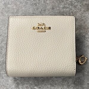 Coach Pebble Leather Snap Compact Wallet NWT